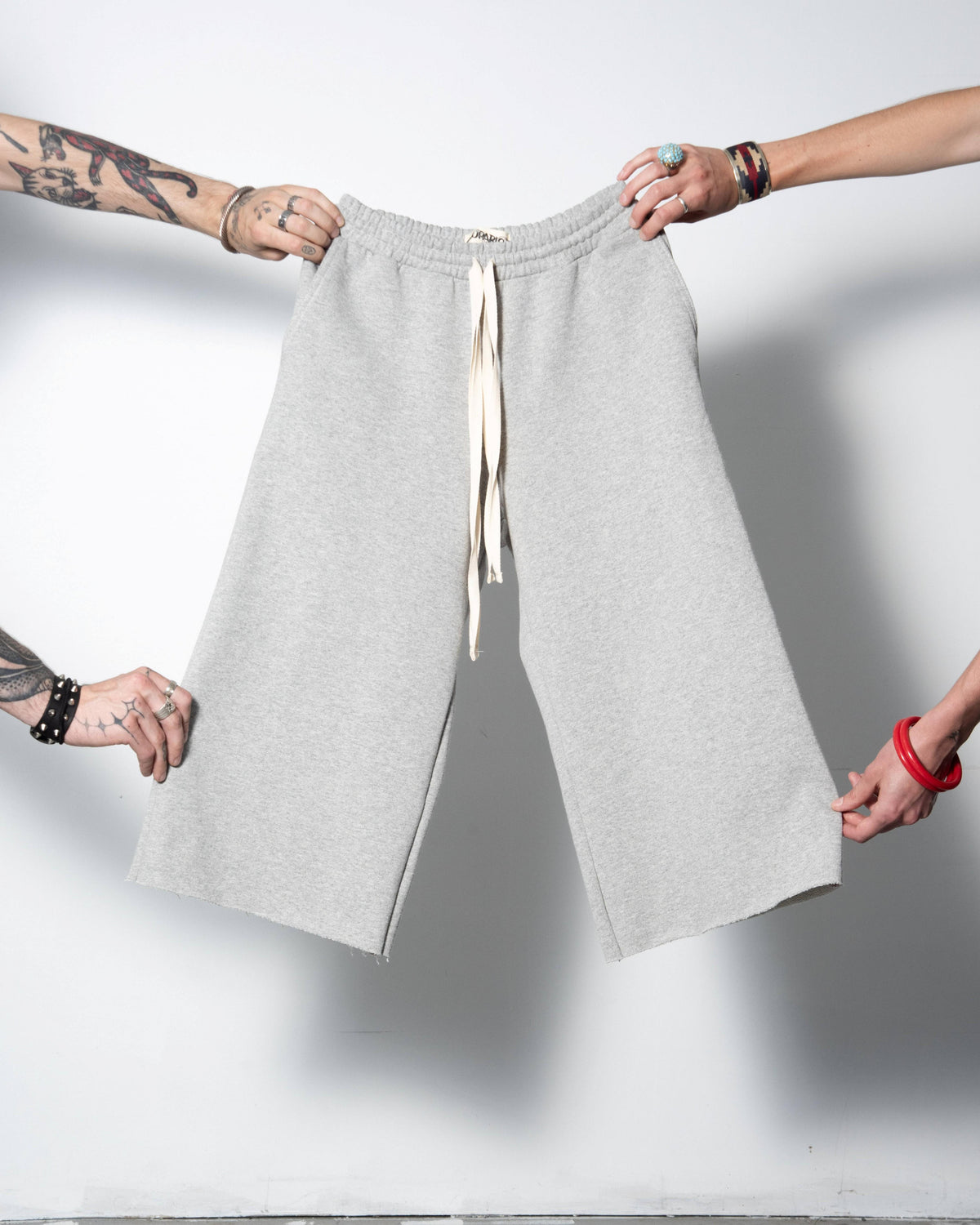 Sweatpants Fugitif