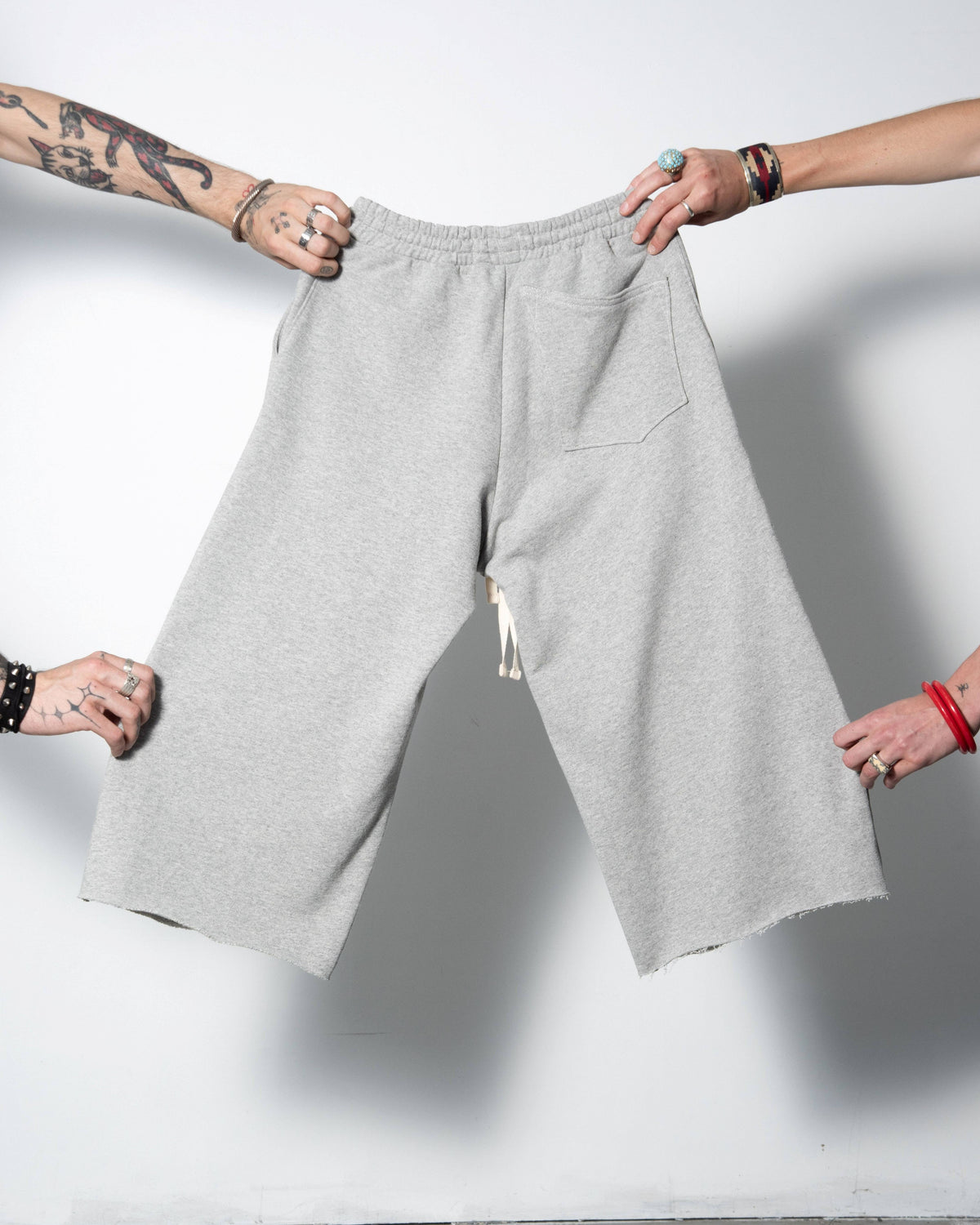 Sweatpants Fugitif